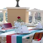 Отель Club Paradiso 5*