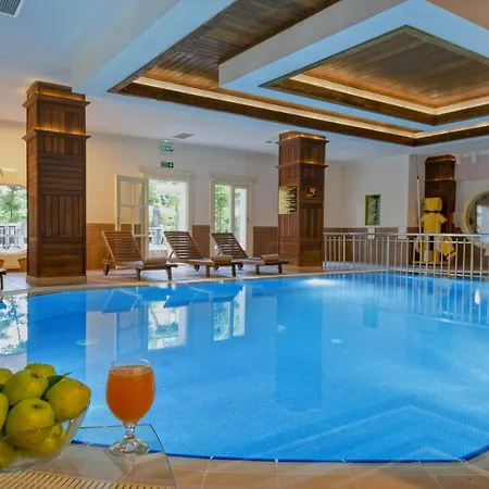 Club Paradiso 5*