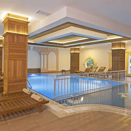 Hotel Club Paradiso 5*