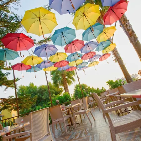 Hotel Club Paradiso 5*