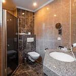 Club Paradiso 5*