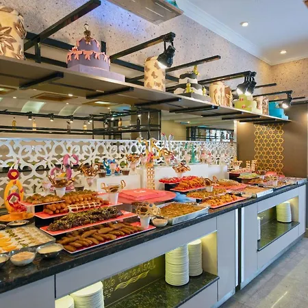 Club Paradiso Otel 5*