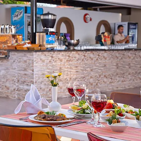 Otel Club Paradiso