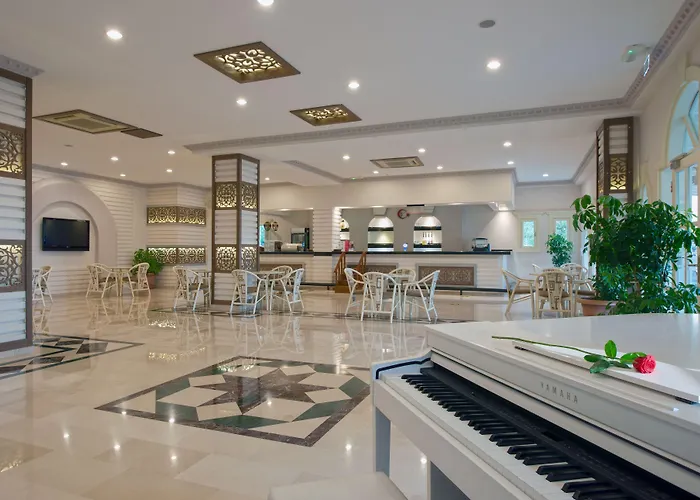Club Paradiso 5*